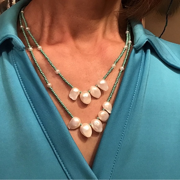 Mother Of Pearl Necklace - Picture 6 of 8